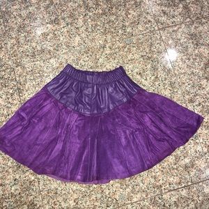 👧🏼 Girls Purple Leather Skirt Size 5